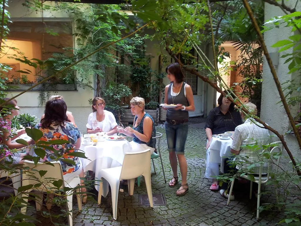 ***  Hotel Wiener Kindl אוסטריה