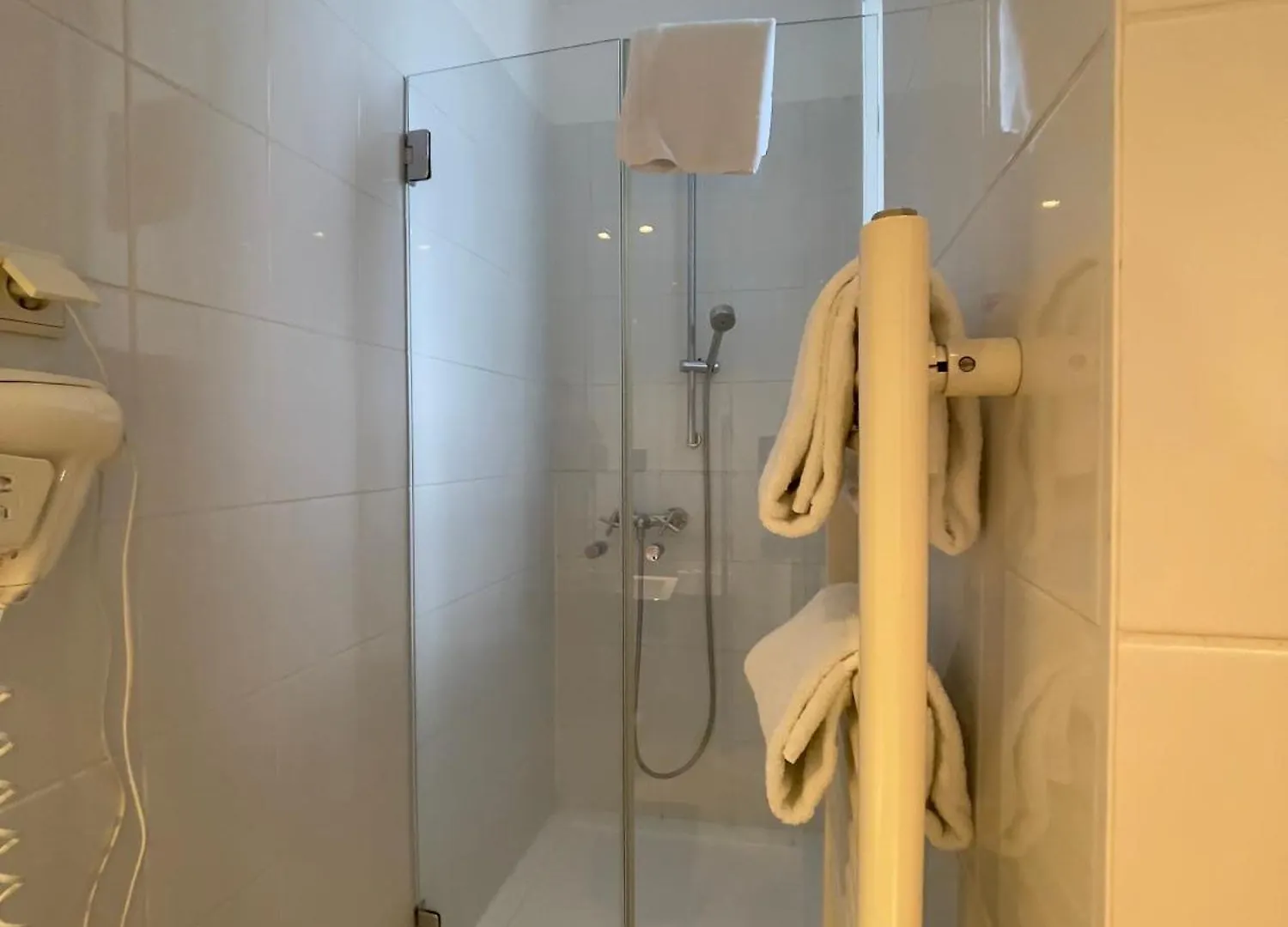 ***  Hotel Wiener Kindl אוסטריה
