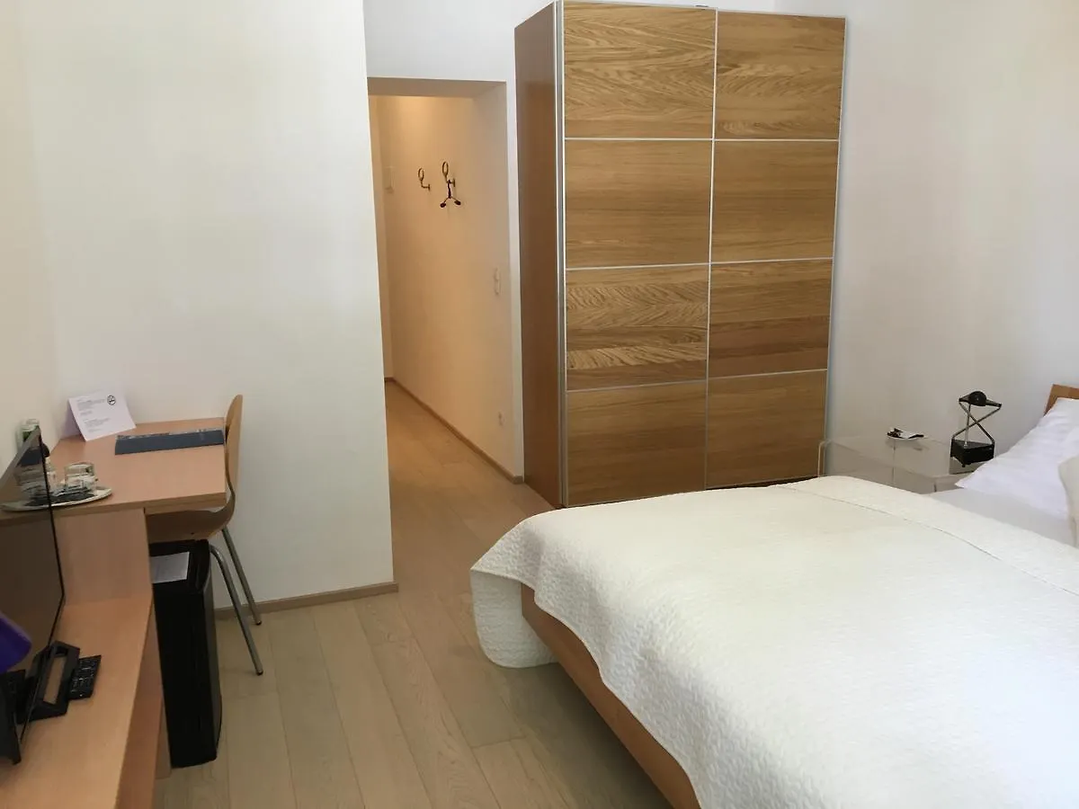 Hotel Wiener Kindl